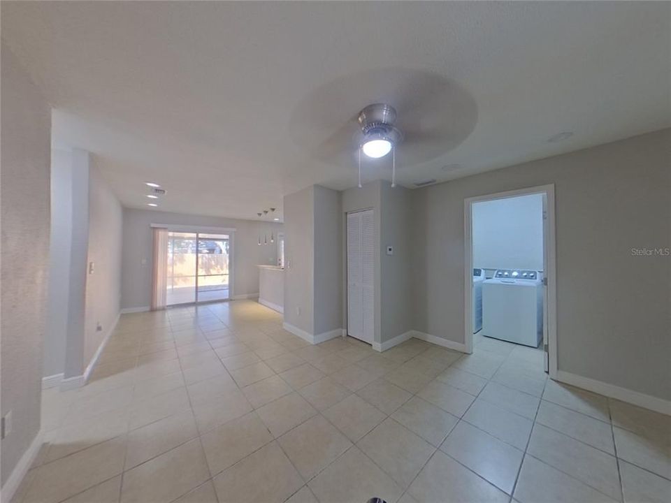 For Rent: $2,449 (4 beds, 2 baths, 1364 Square Feet)