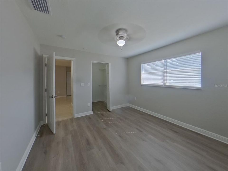 For Rent: $2,449 (4 beds, 2 baths, 1364 Square Feet)