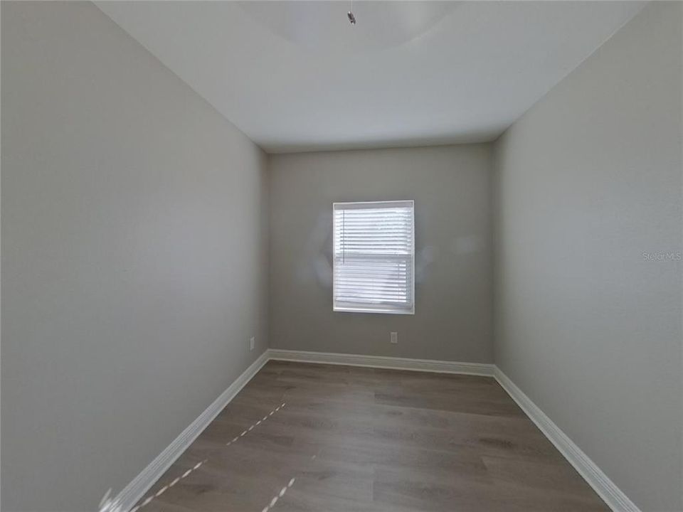 For Rent: $2,449 (4 beds, 2 baths, 1364 Square Feet)