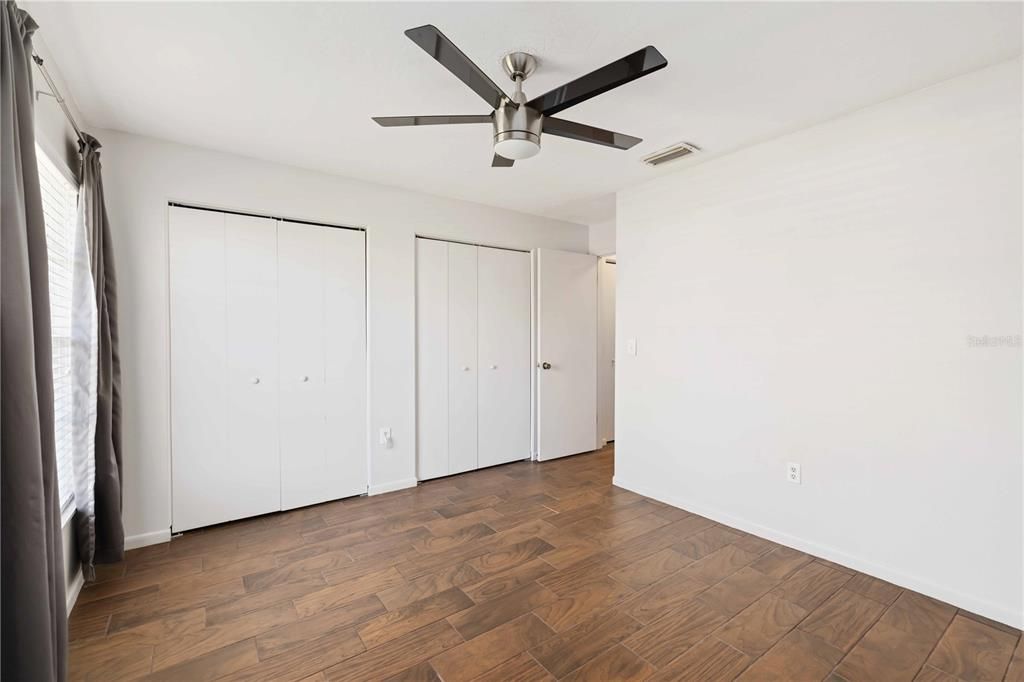 En Venta: $327,000 (2 camas, 2 baños, 1601 Pies cuadrados)