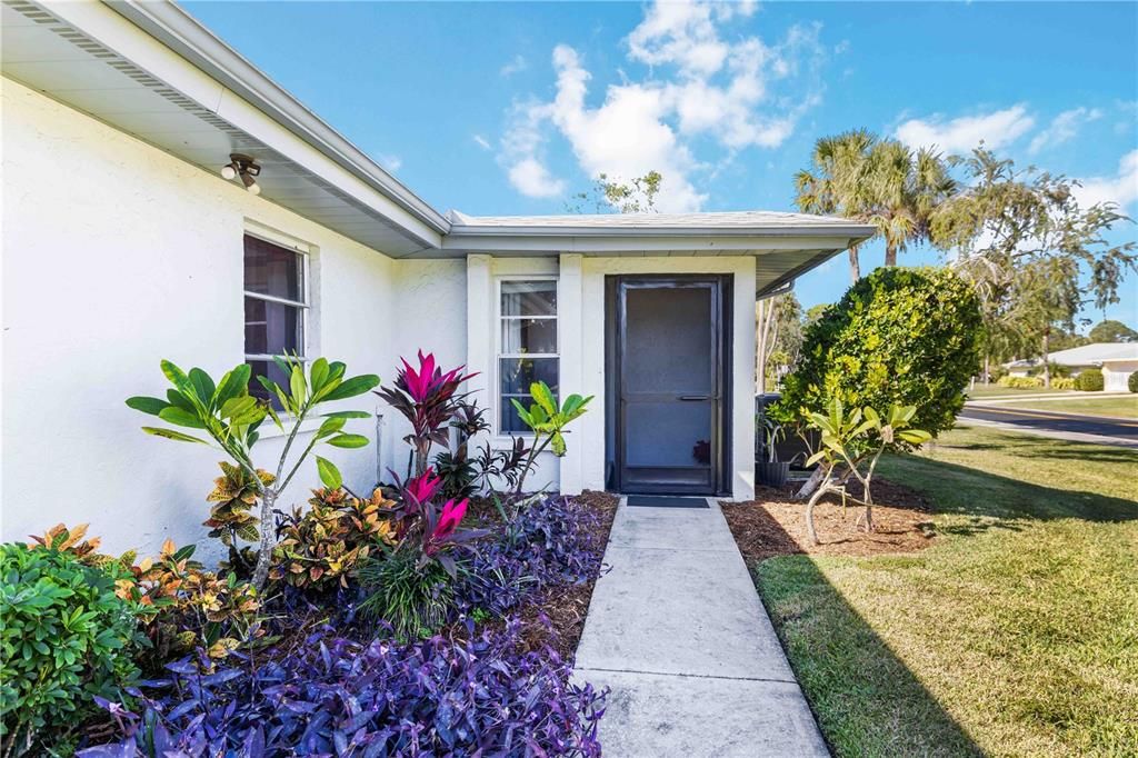 En Venta: $327,000 (2 camas, 2 baños, 1601 Pies cuadrados)