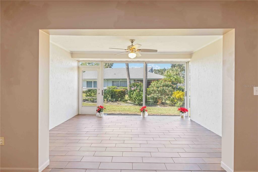 En Venta: $327,000 (2 camas, 2 baños, 1601 Pies cuadrados)