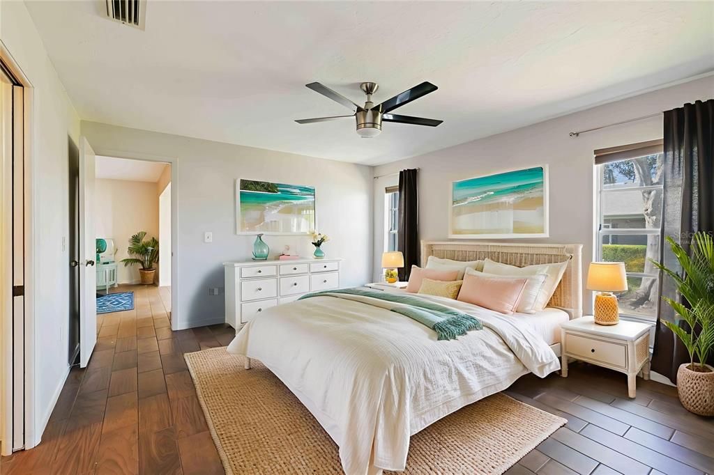 En Venta: $327,000 (2 camas, 2 baños, 1601 Pies cuadrados)