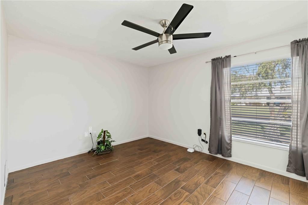 En Venta: $327,000 (2 camas, 2 baños, 1601 Pies cuadrados)