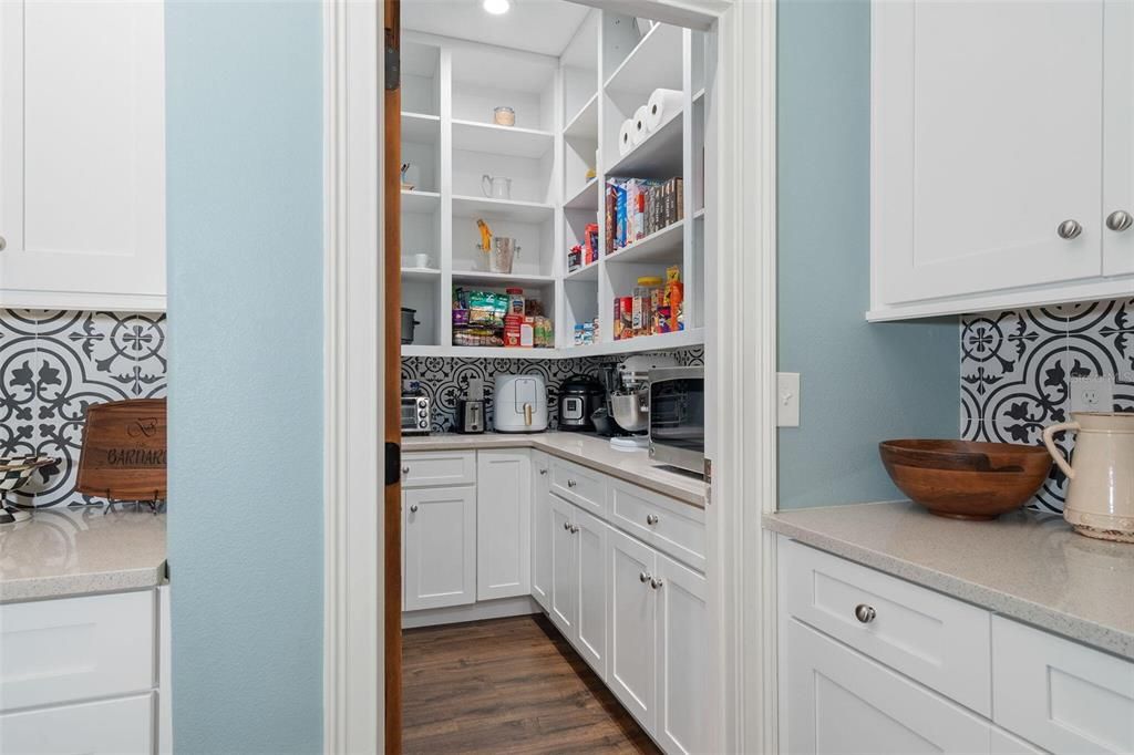 待售: $765,000 (4 贝兹, 3 浴室, 3281 平方英尺)