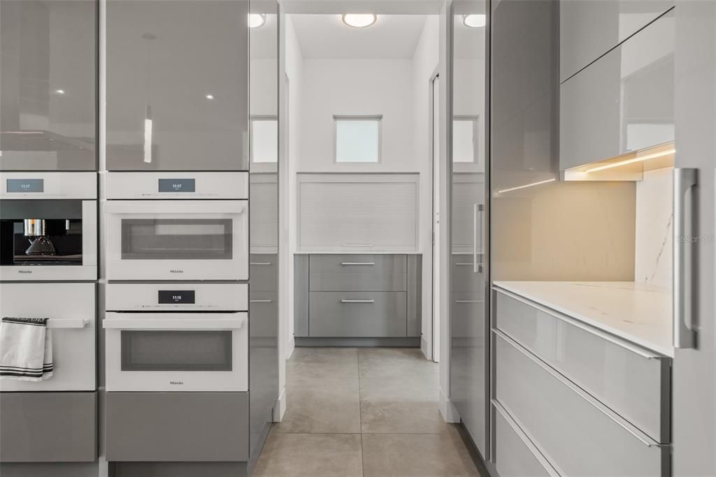 En Venta: $6,375,000 (4 camas, 4 baños, 4978 Pies cuadrados)