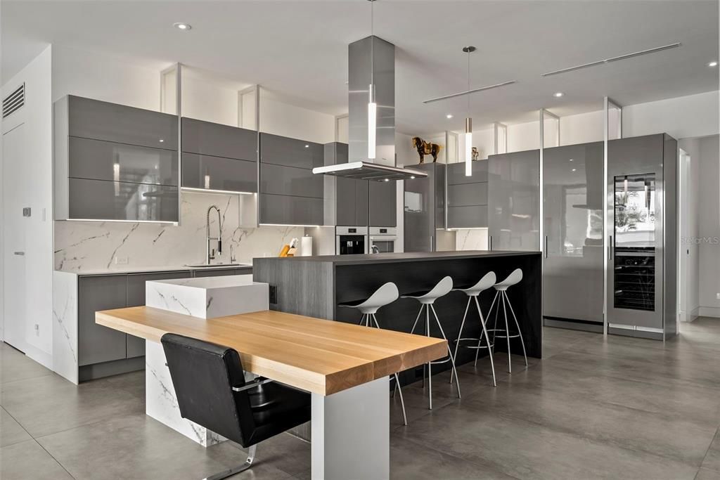 En Venta: $6,375,000 (4 camas, 4 baños, 4978 Pies cuadrados)