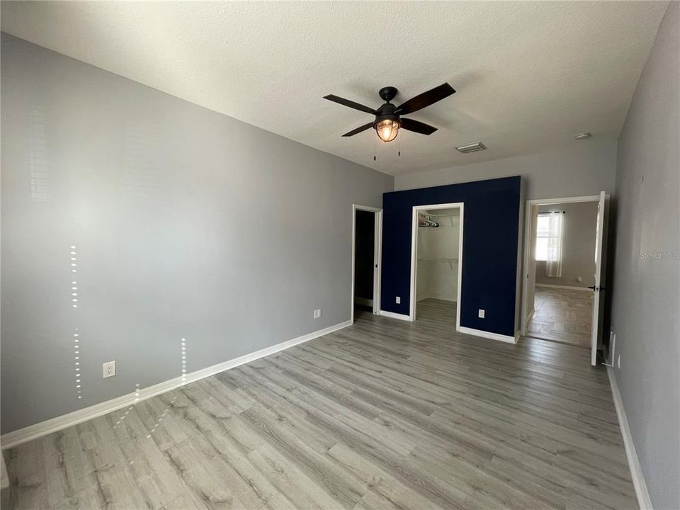 На продажу: $399,777 (4 спален, 2 ванн, 1693 Квадратных фут)