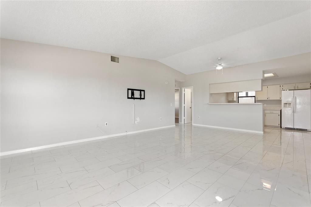 En Renta: $1,650 (2 camas, 2 baños, 1004 Pies cuadrados)