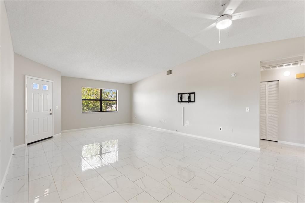 En Renta: $1,650 (2 camas, 2 baños, 1004 Pies cuadrados)