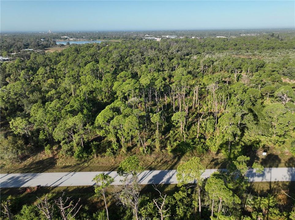 待售: $225,000 (1.09 acres)