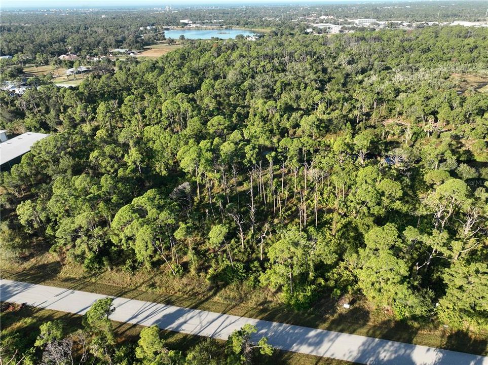 待售: $225,000 (1.09 acres)