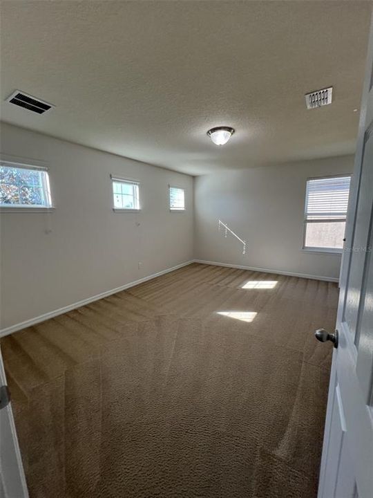 В аренду: $2,650 (4 спален, 2 ванн, 2414 Квадратных фут)