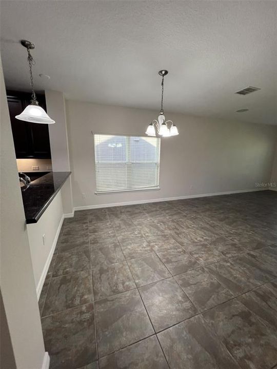 В аренду: $2,650 (4 спален, 2 ванн, 2414 Квадратных фут)