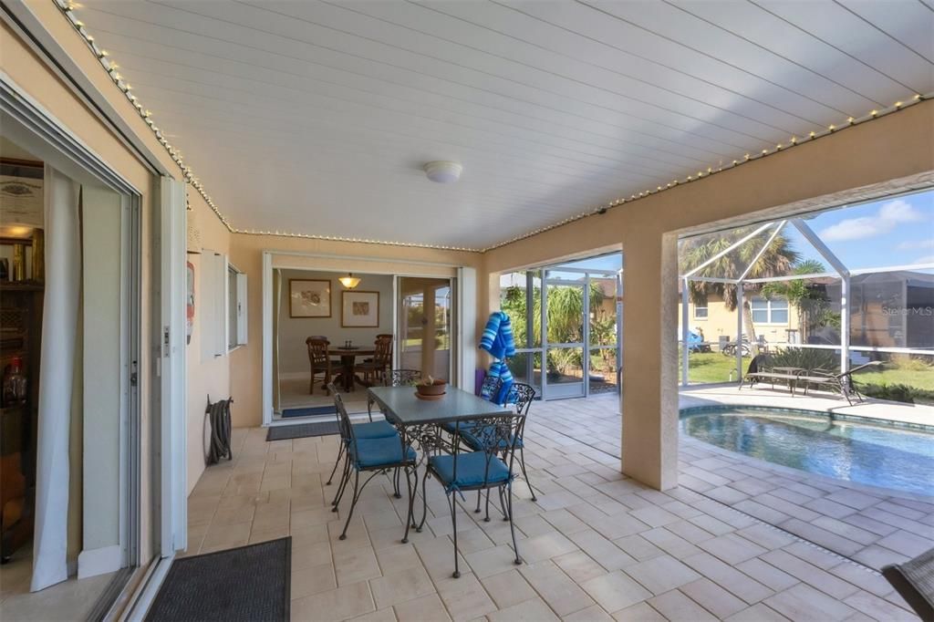 На продажу: $649,900 (3 спален, 2 ванн, 1532 Квадратных фут)