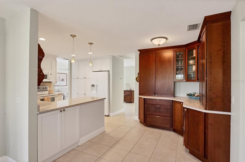 На продажу: $649,900 (3 спален, 2 ванн, 1532 Квадратных фут)