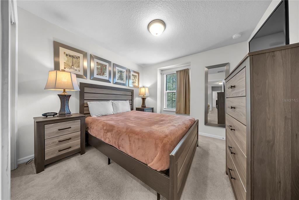 For Rent: $3,100 (5 beds, 4 baths, 2263 Square Feet)