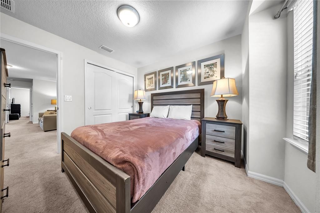 For Rent: $3,100 (5 beds, 4 baths, 2263 Square Feet)