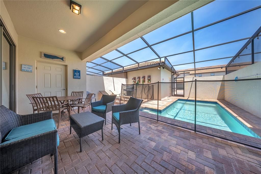 For Rent: $3,100 (5 beds, 4 baths, 2263 Square Feet)