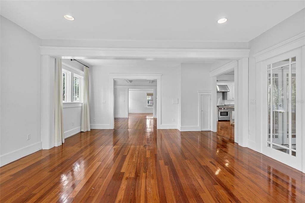 For Rent: $7,995 (3 beds, 2 baths, 2922 Square Feet)