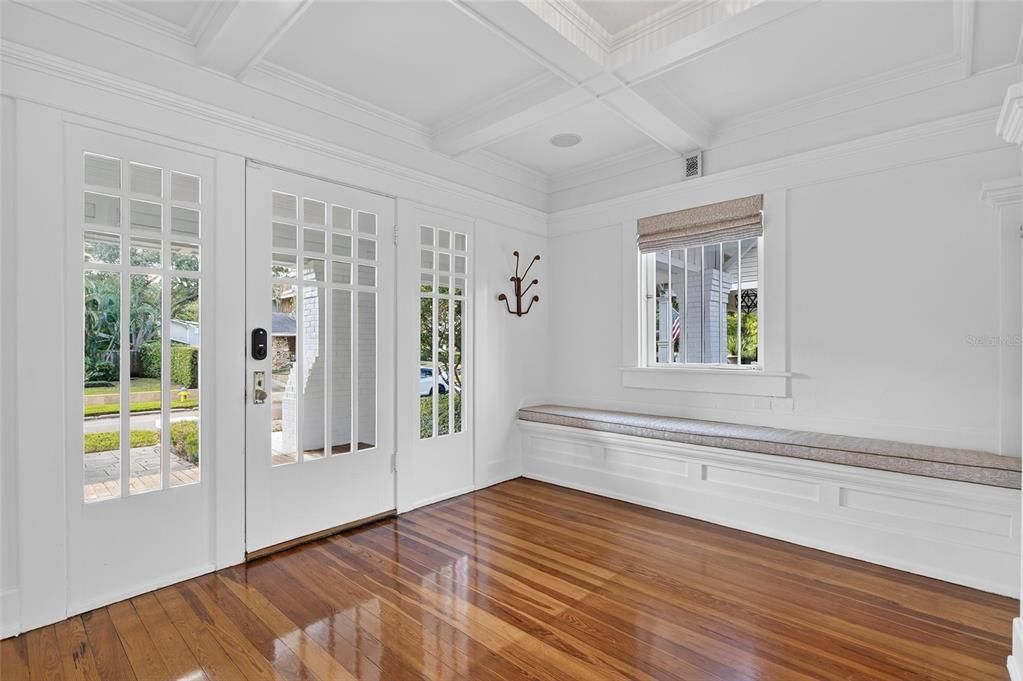 For Rent: $7,995 (3 beds, 2 baths, 2922 Square Feet)