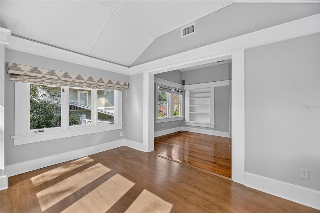 For Rent: $7,995 (3 beds, 2 baths, 2922 Square Feet)