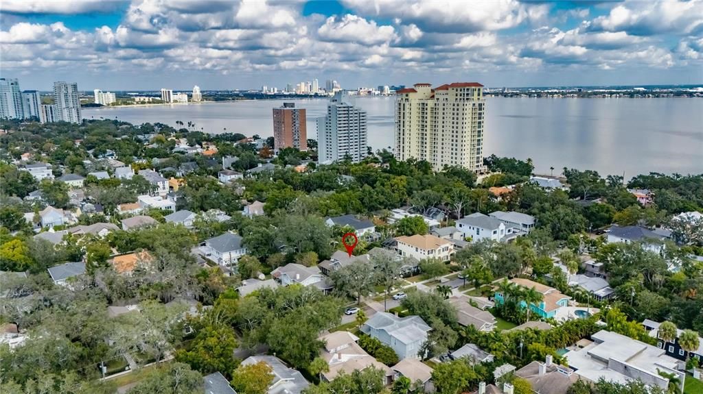 For Rent: $7,995 (3 beds, 2 baths, 2922 Square Feet)