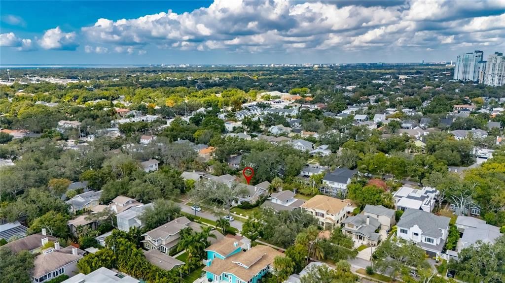 For Rent: $7,995 (3 beds, 2 baths, 2922 Square Feet)