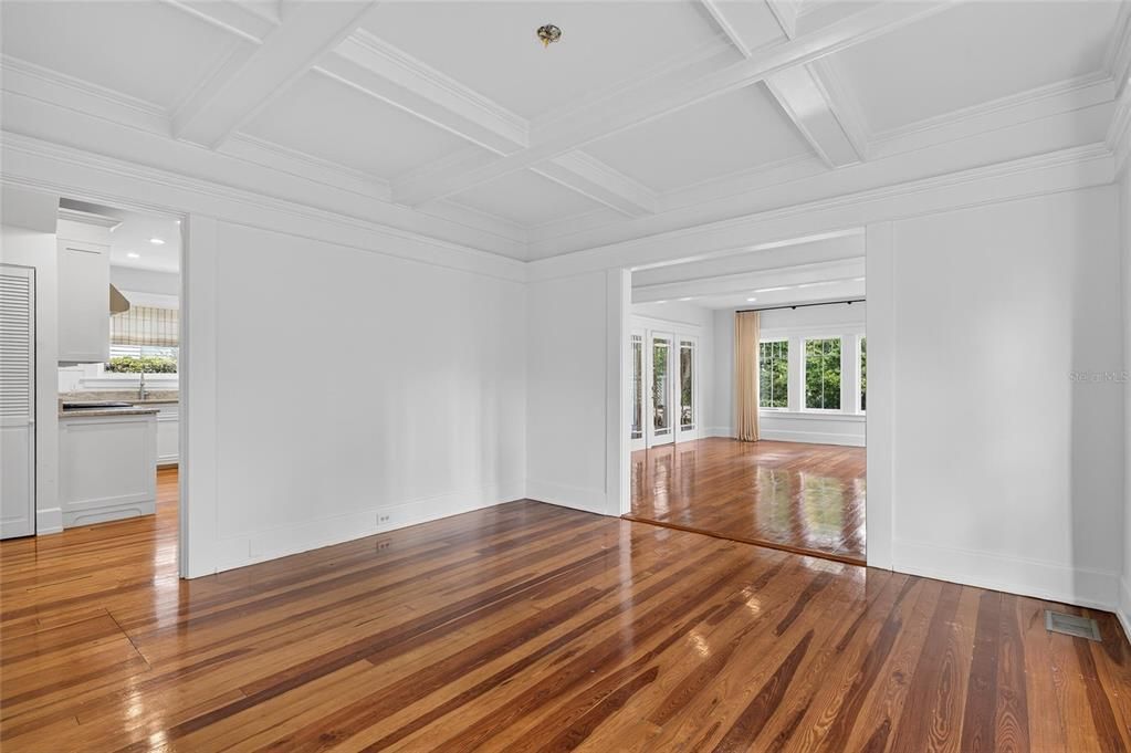 For Rent: $7,995 (3 beds, 2 baths, 2922 Square Feet)