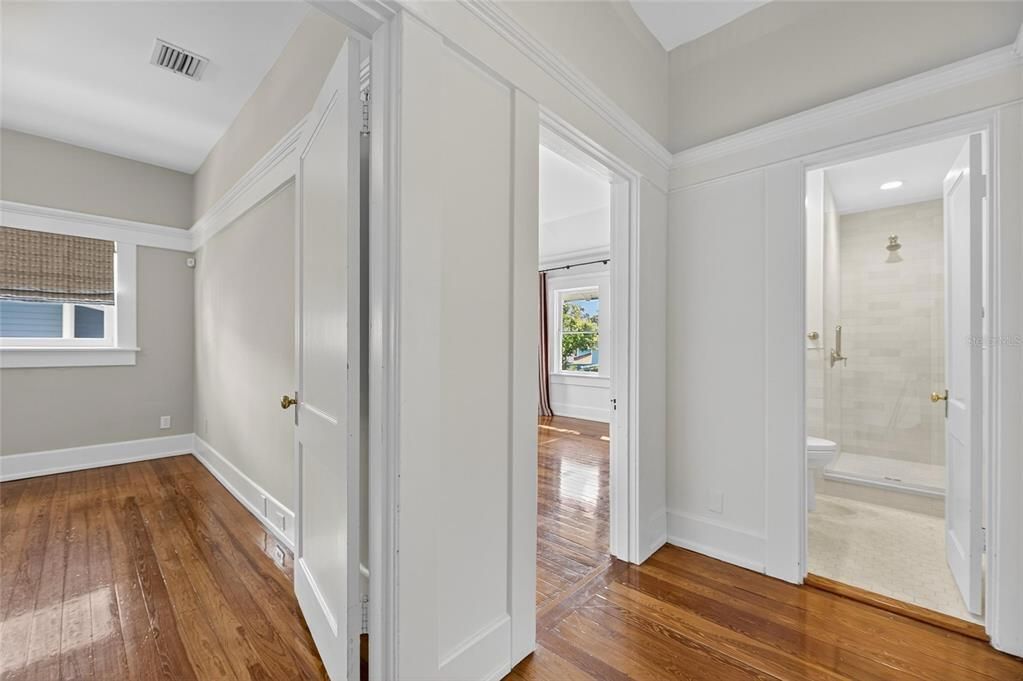 For Rent: $7,995 (3 beds, 2 baths, 2922 Square Feet)