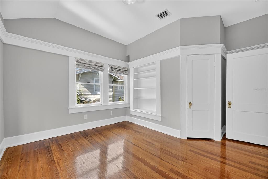 For Rent: $7,995 (3 beds, 2 baths, 2922 Square Feet)