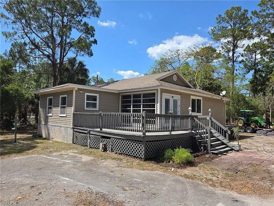 Recently Sold: $419,000 (4 beds, 2 baths, 1688 Square Feet)