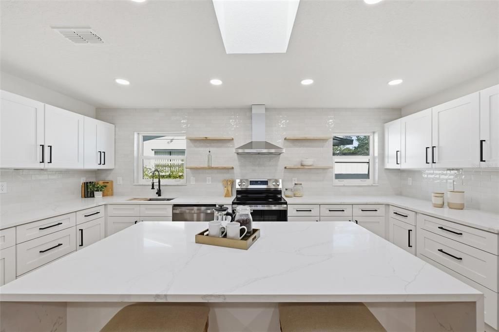 待售: $595,000 (3 贝兹, 2 浴室, 1736 平方英尺)