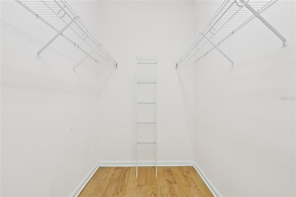 For Sale: $1,100,000 (4 beds, 4 baths, 3471 Square Feet)