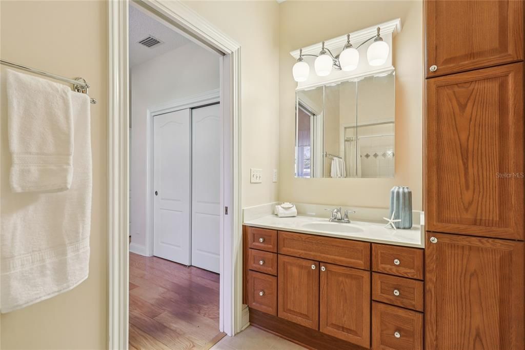 For Sale: $1,100,000 (4 beds, 4 baths, 3471 Square Feet)