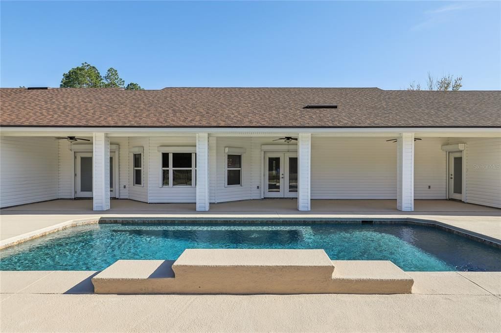 For Sale: $1,100,000 (4 beds, 4 baths, 3471 Square Feet)