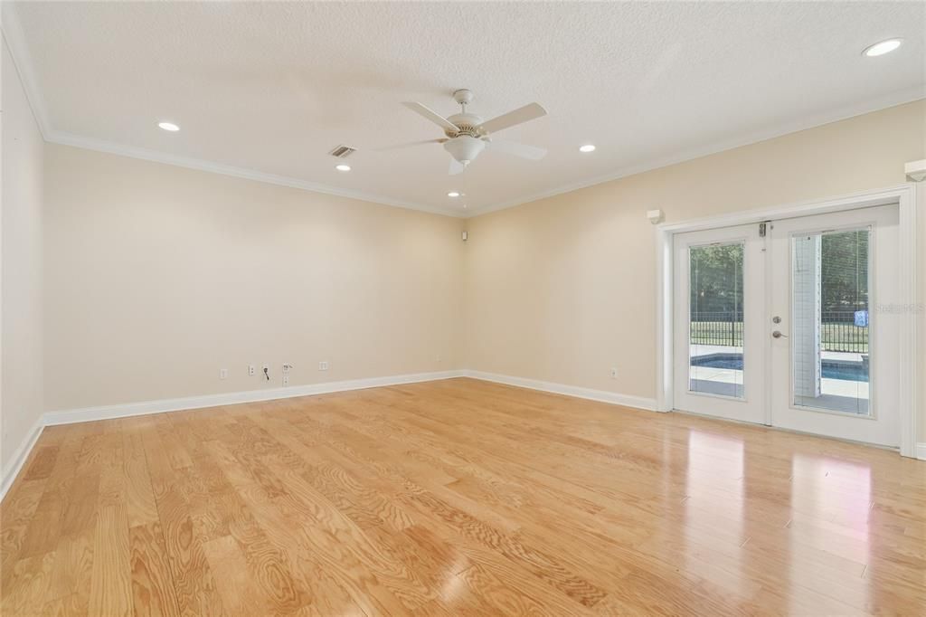 For Sale: $1,100,000 (4 beds, 4 baths, 3471 Square Feet)