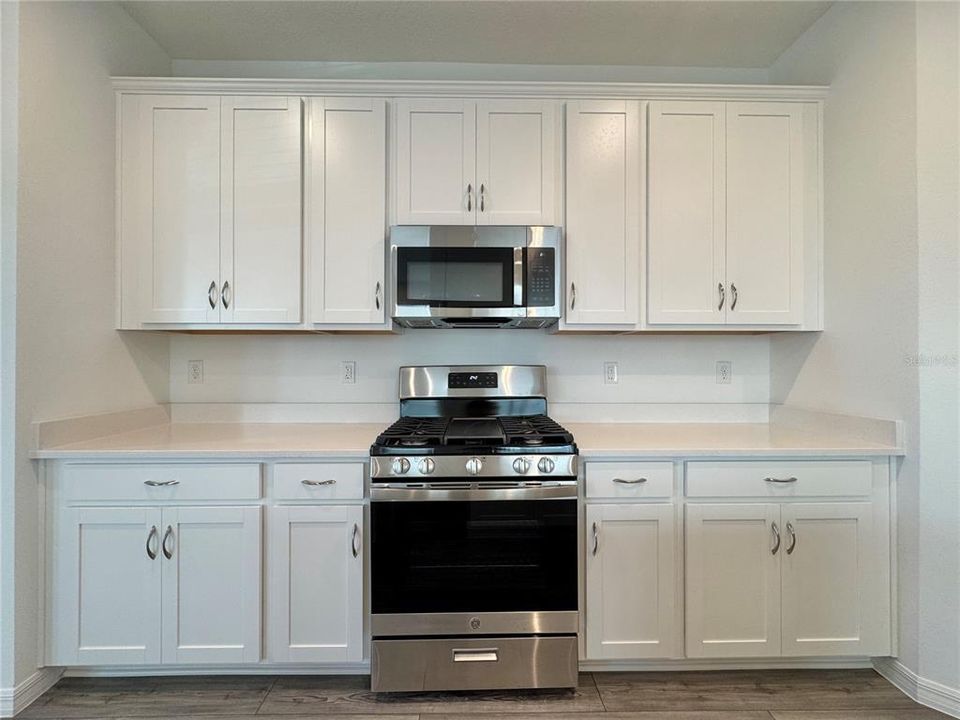 En Renta: $2,295 (3 camas, 2 baños, 1760 Pies cuadrados)