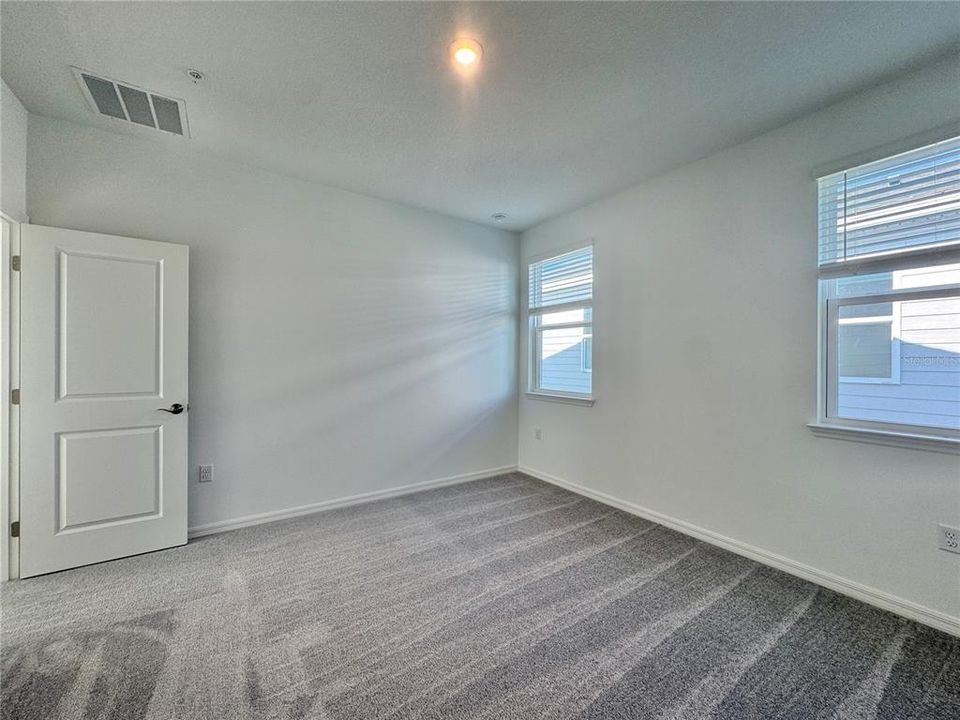 En Renta: $2,295 (3 camas, 2 baños, 1760 Pies cuadrados)