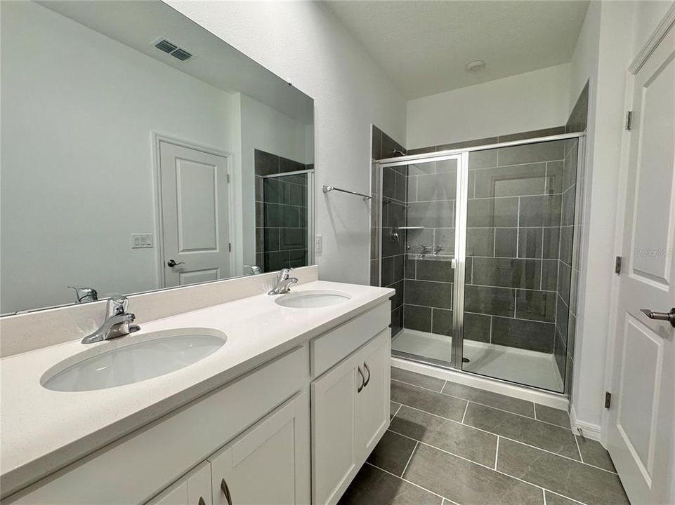 En Renta: $2,295 (3 camas, 2 baños, 1760 Pies cuadrados)