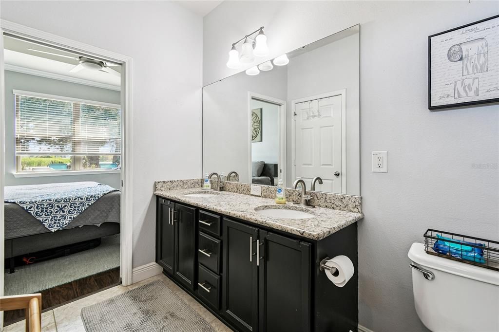 En Venta: $369,000 (3 camas, 2 baños, 1556 Pies cuadrados)