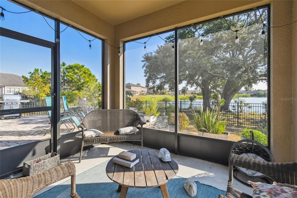 En Venta: $369,000 (3 camas, 2 baños, 1556 Pies cuadrados)