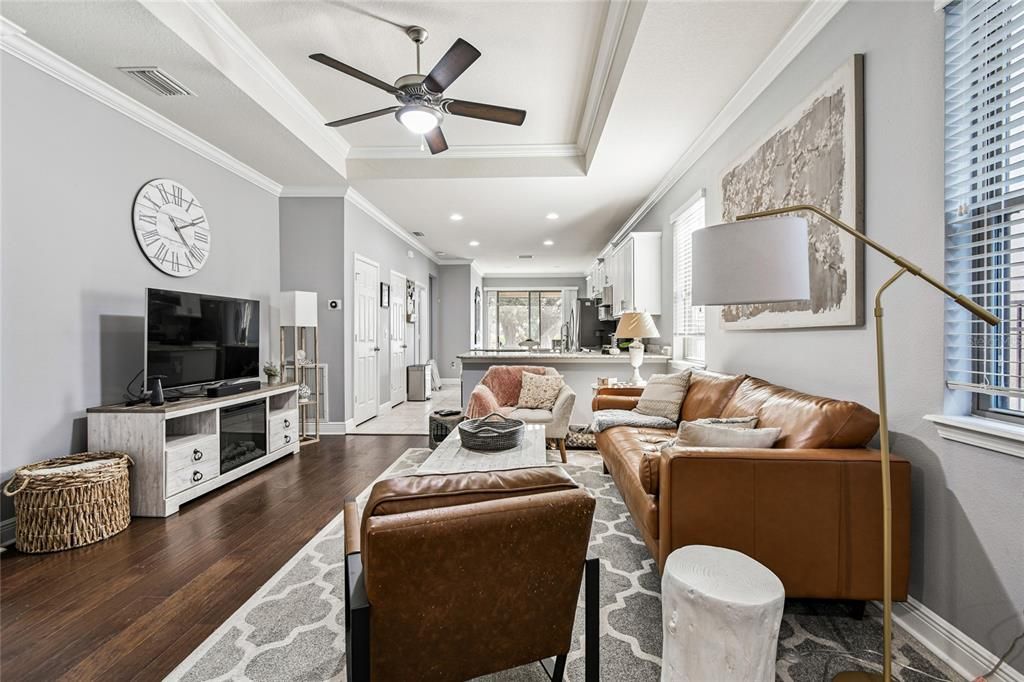 En Venta: $369,000 (3 camas, 2 baños, 1556 Pies cuadrados)