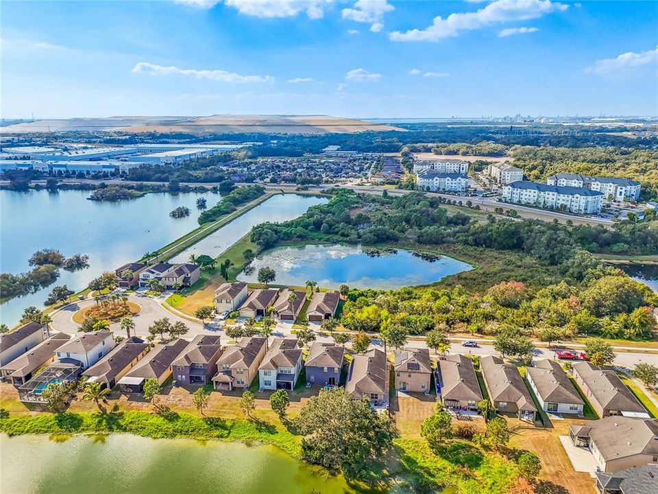 En Venta: $369,000 (3 camas, 2 baños, 1556 Pies cuadrados)