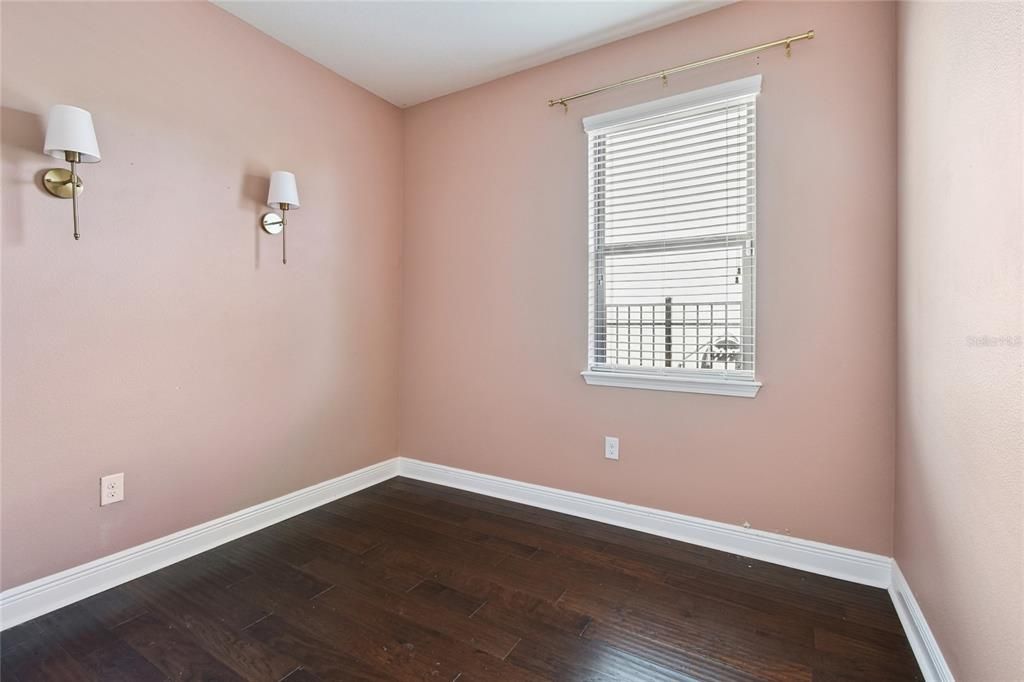 En Venta: $369,000 (3 camas, 2 baños, 1556 Pies cuadrados)