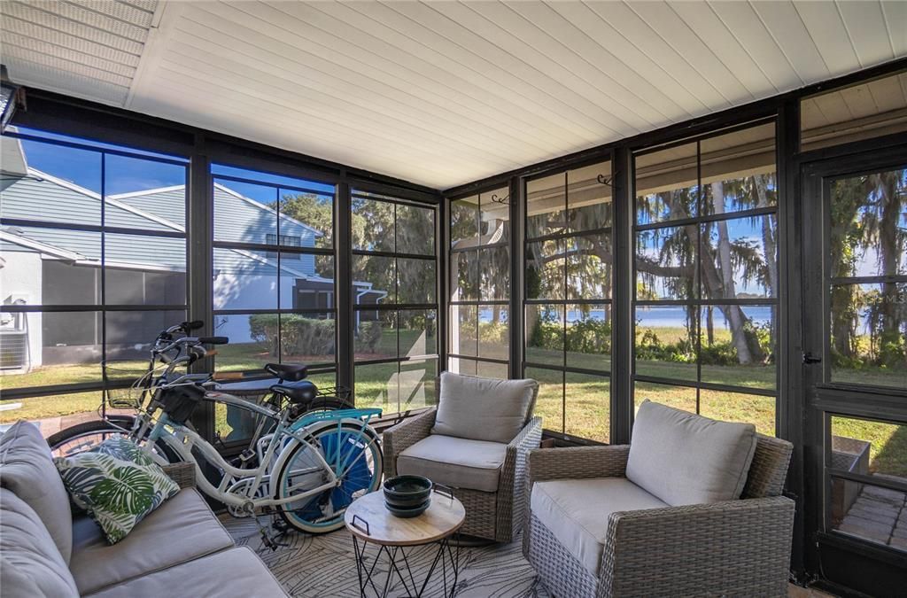 待售: $230,000 (2 贝兹, 2 浴室, 1312 平方英尺)