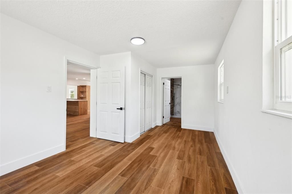 出租: $3,700 (5 贝兹, 3 浴室, 2132 平方英尺)