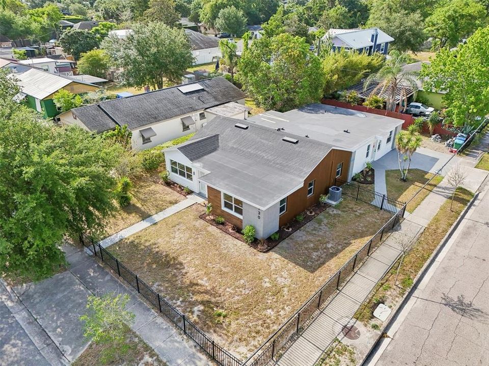 出租: $3,700 (5 贝兹, 3 浴室, 2132 平方英尺)