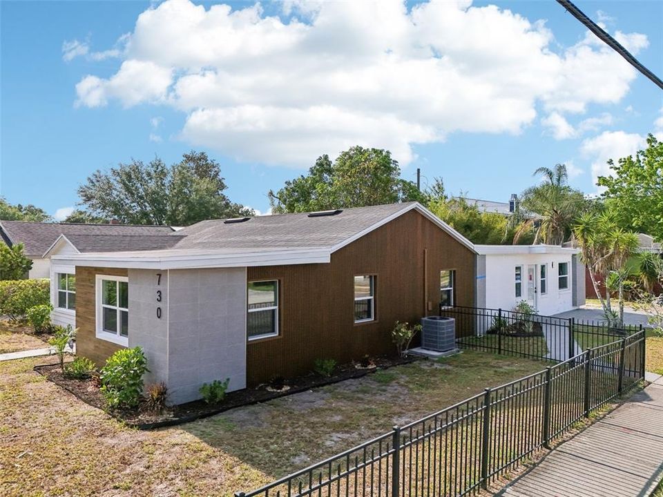 出租: $3,700 (5 贝兹, 3 浴室, 2132 平方英尺)