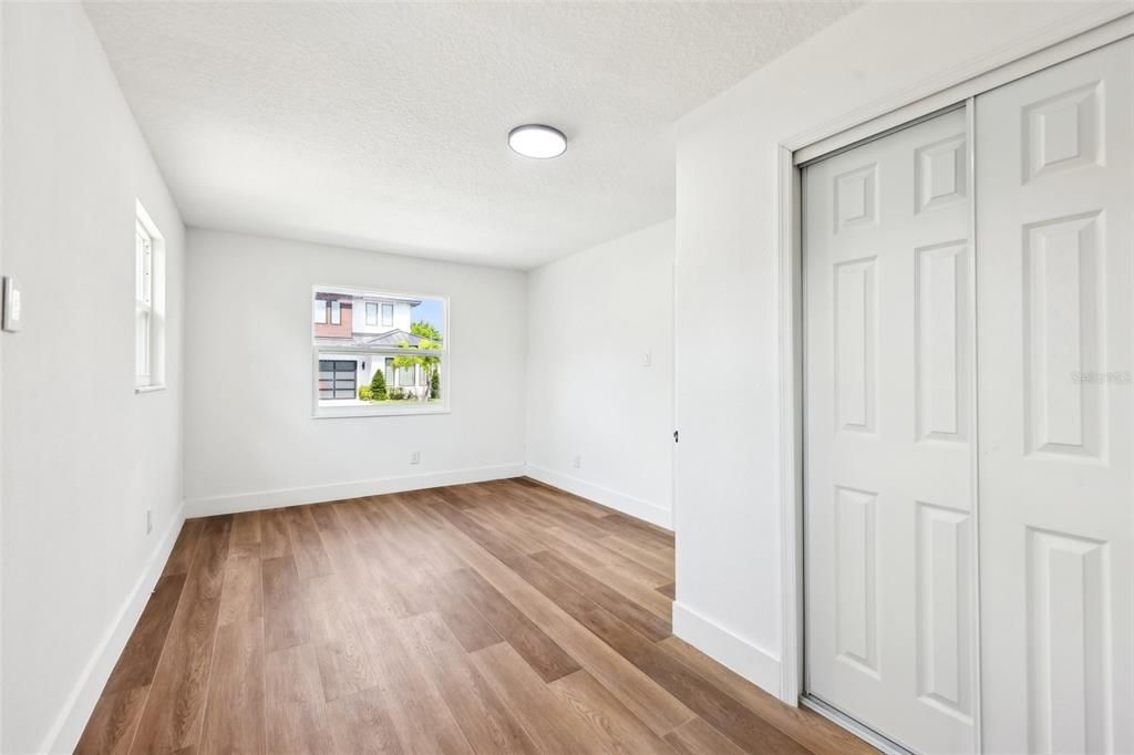 出租: $3,700 (5 贝兹, 3 浴室, 2132 平方英尺)